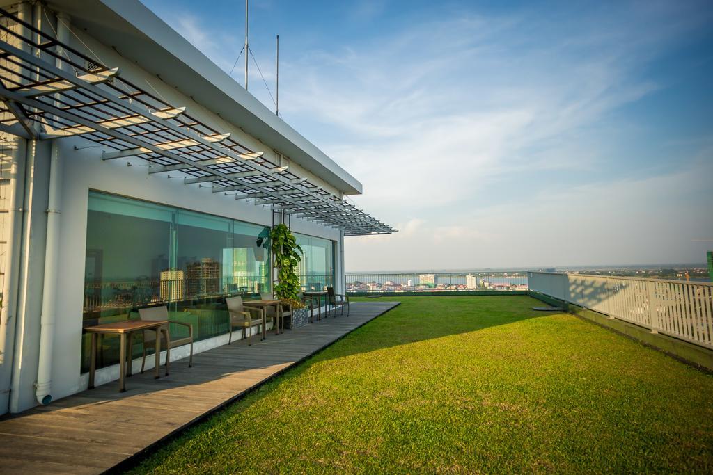 Bellevue Serviced Apartments Phnom Penh Exterior photo