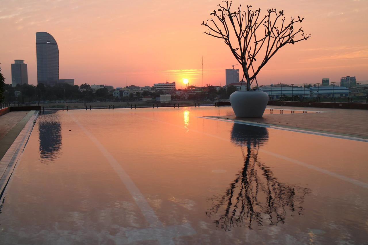Bellevue Serviced Apartments Phnom Penh Exterior photo