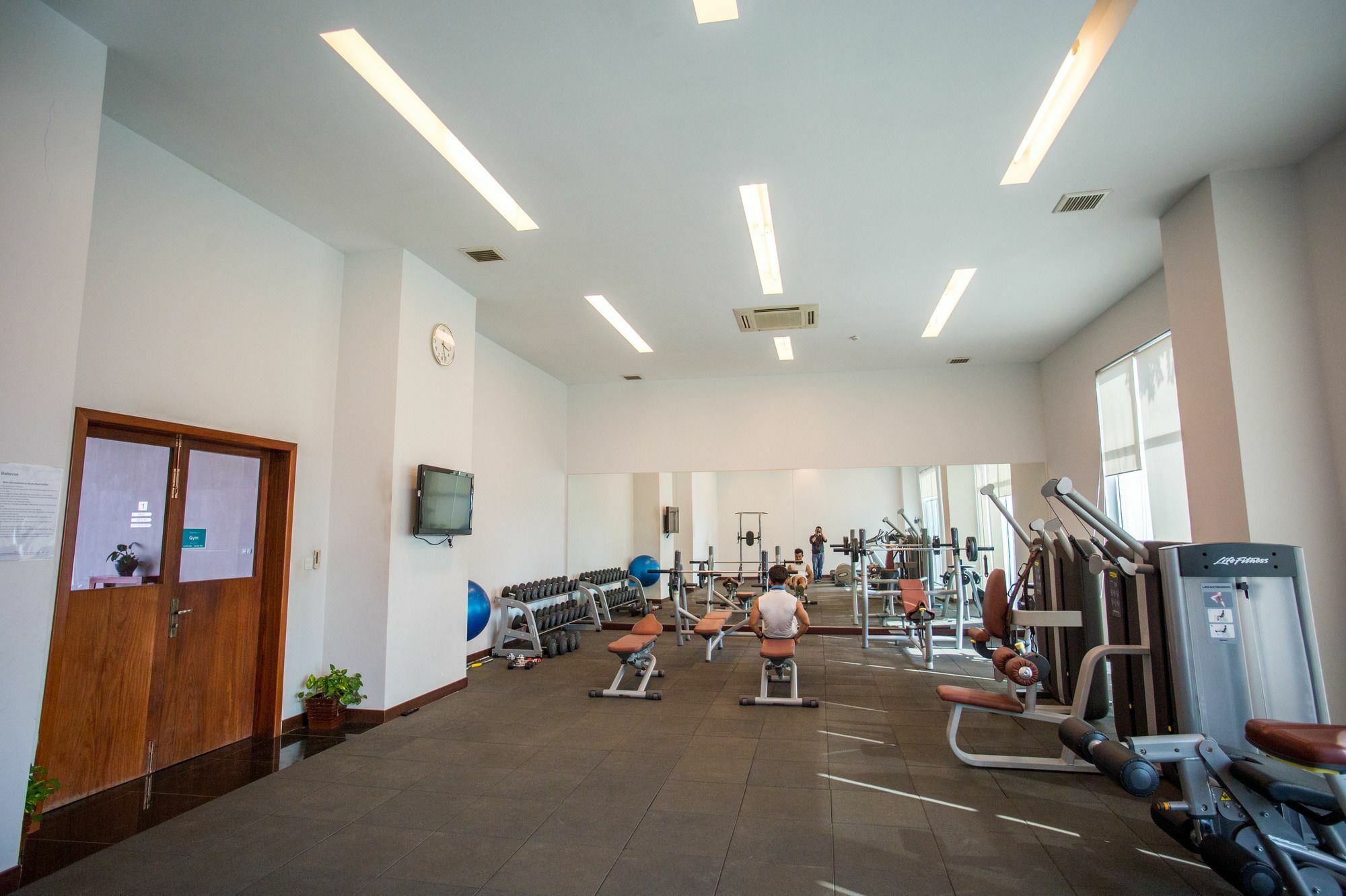Bellevue Serviced Apartments Phnom Penh Exterior photo